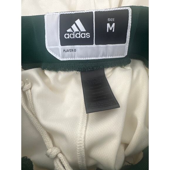 University of Miami Adidas Short Medium Player exclusive like new - Picture 4 of 5